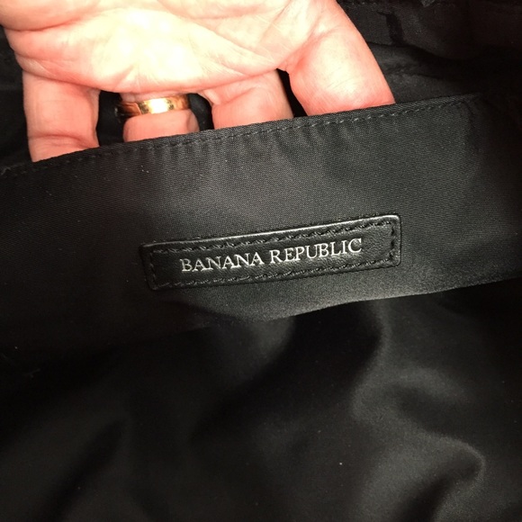 Banana Republic Black Ruffled Tote - Picture 5 of 7